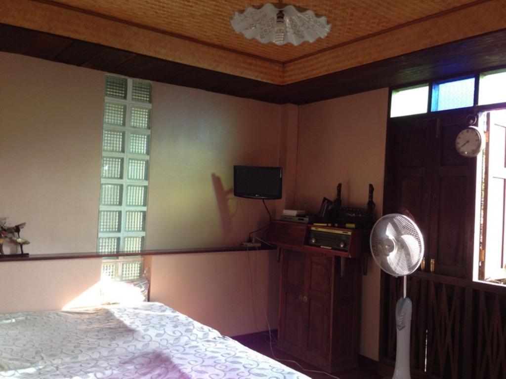 פרה נאקון סי איוטאיה Ayothaya Riverside House חדר תמונה