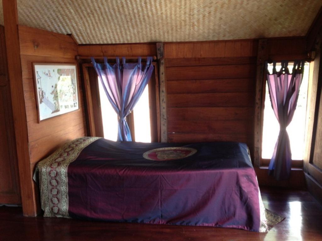 פרה נאקון סי איוטאיה Ayothaya Riverside House חדר תמונה